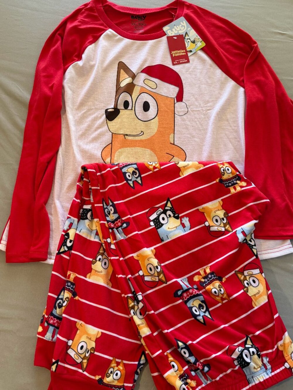 Bluey Women's 2 Piece Christmas Pajama Set Long Sleeve & Pants XXL New w/Tags